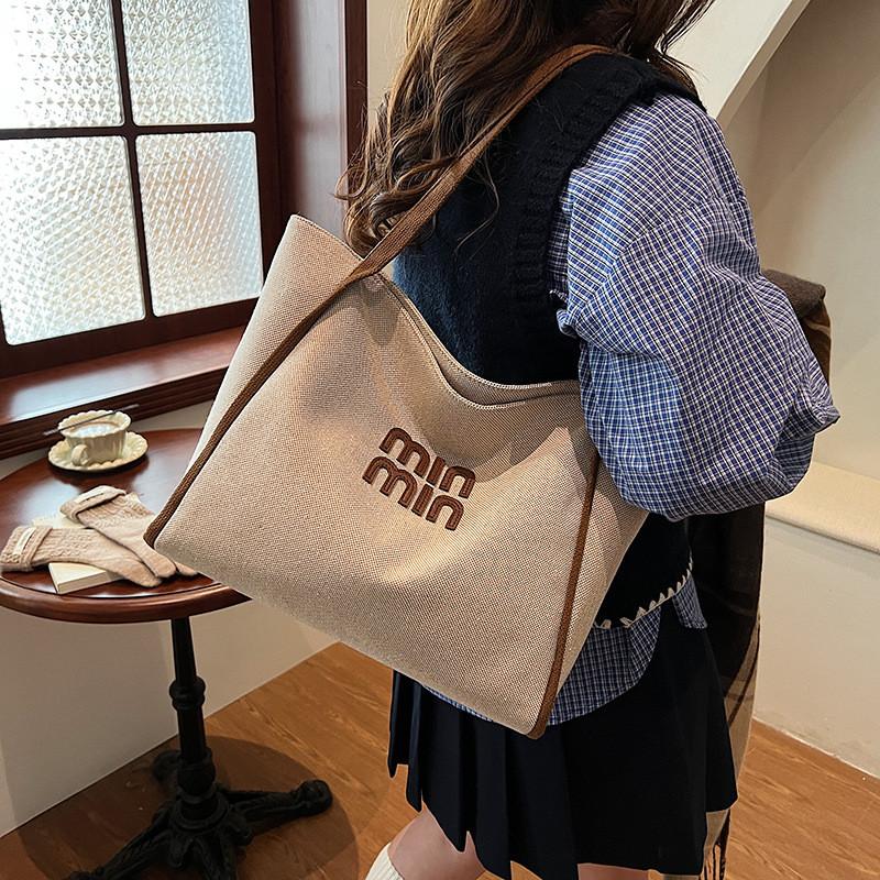 Stylish And Spacious Canvas Tote Bag For Women Ideal For Autumn Winter Casual Outings