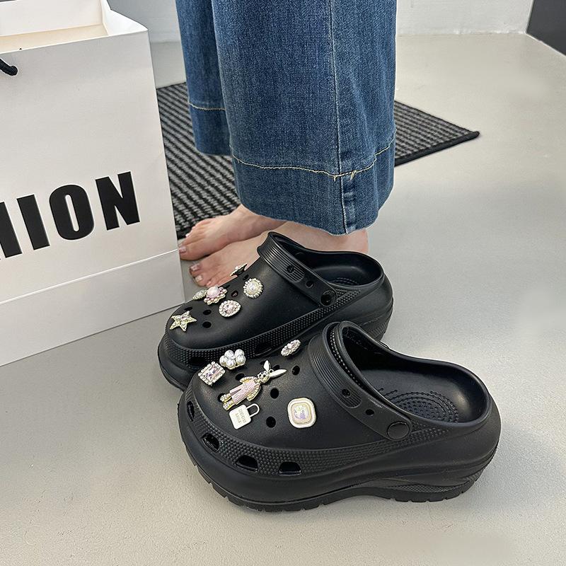 

Новые облачные туфли-дырочки женские летние на толстой подошве, увеличивающие рост, нескользящие, с мягкой подошвой, пляжные туфли, женские крутые шлепанцы для улицы 39/40 чёрный