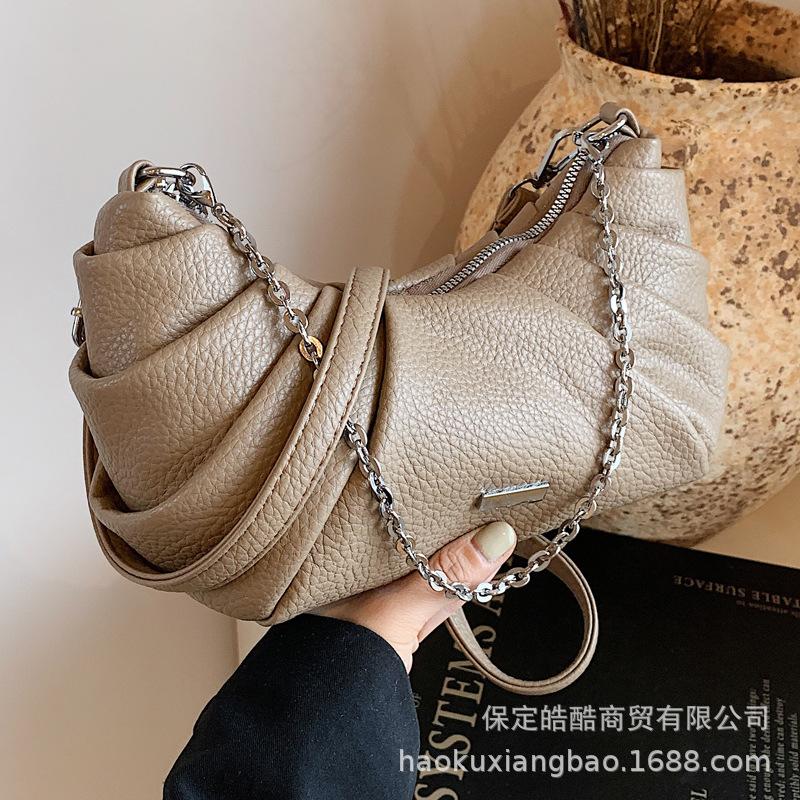 Premium Texture Niche Bag Women's Bag 2025 New Versatile Popular Ins Messenger Bag Fashionable Shoulder Dumpling Bag
