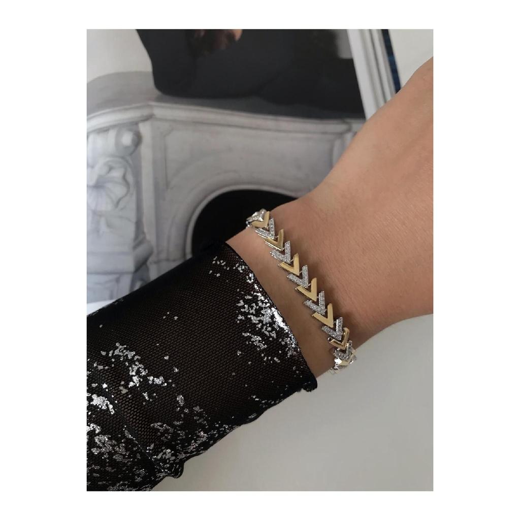 Standard Double Color Vip Quality V Cut Stone Bracelet Classic