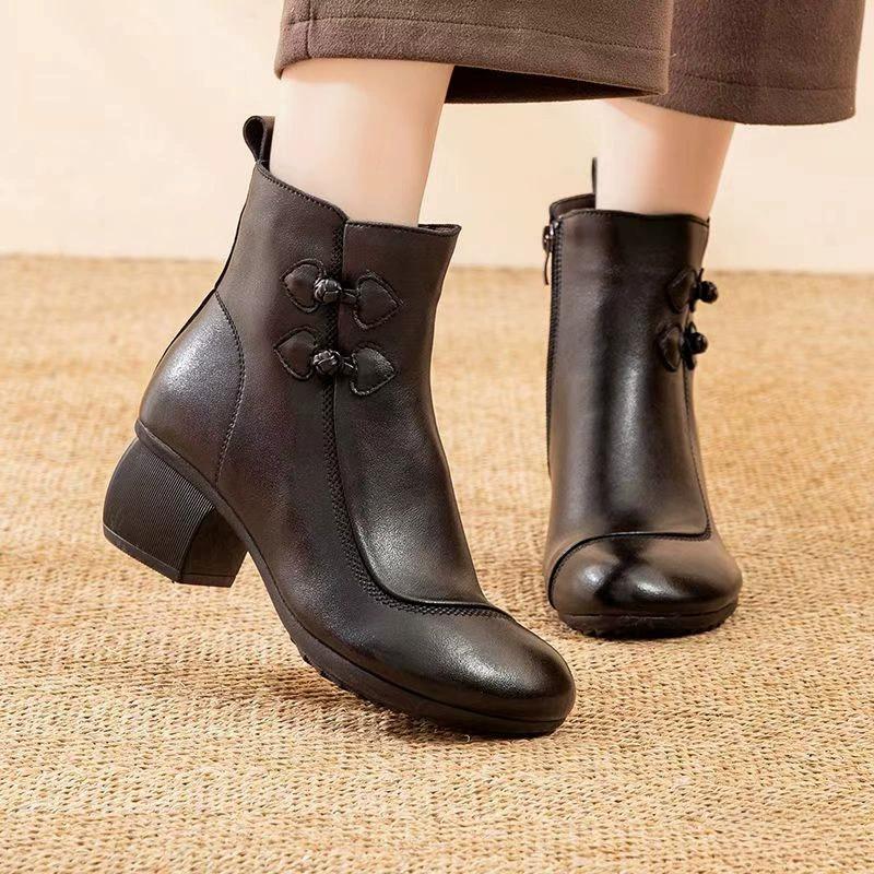 Genuine leather Spring and Autumn 2026 new mid heeled short boots retro round toe warm and comfortable women's shoes