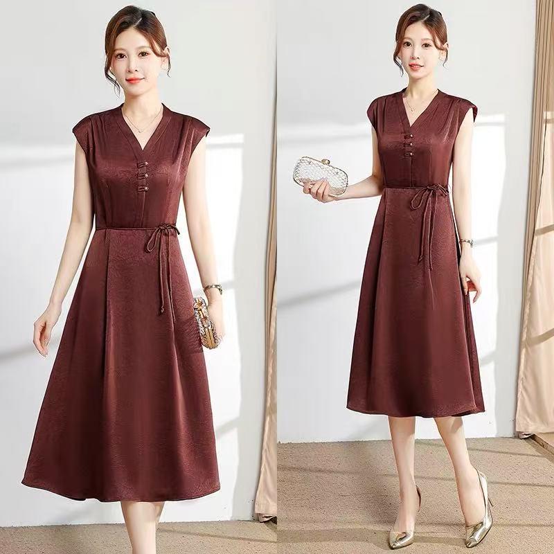 2027 Elegant Sleeveless V-Neck Mid-Length Summer Dress