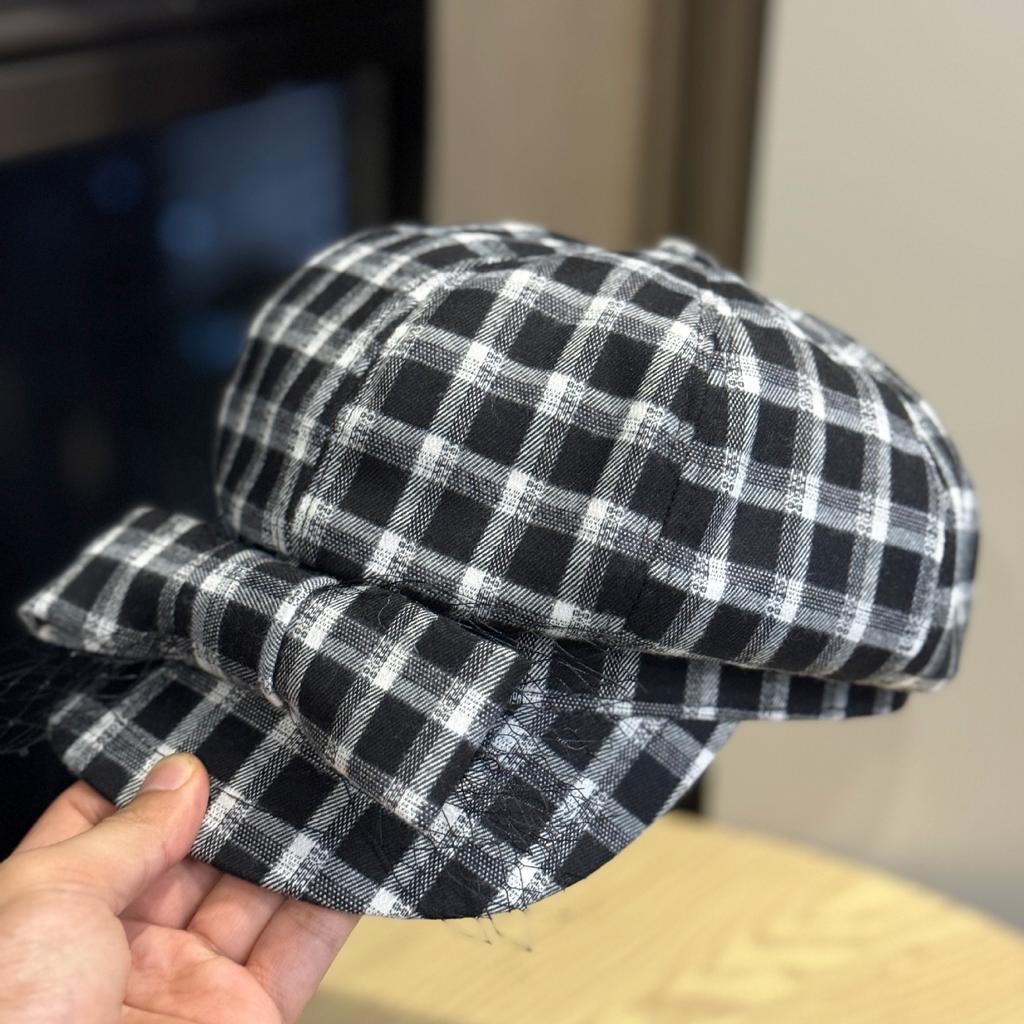 Korean-style vintage plaid beret for women, versatile for spring and autumn, makes the face look smaller, niche cloud-style artist hat