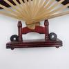 Ventaglio a Mano Pieghevole Stile Cinese Vintage Legno/Seta/Carta/Pizzo Supporto Base Espositore Portatutto Legno Robusto Decorazione Tavolo Casa Ufficio
