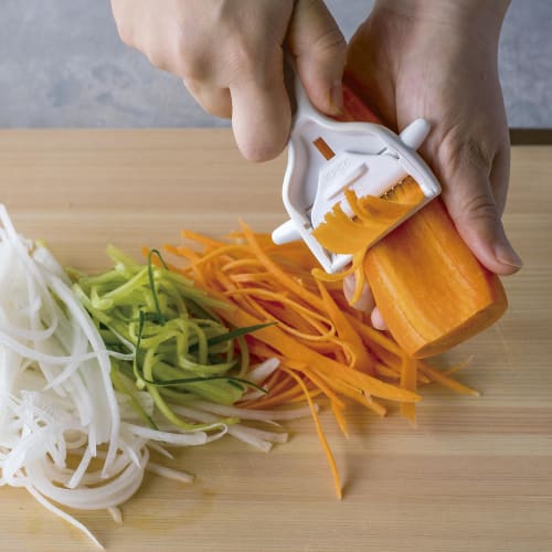Kai Corporation KAI Peeler, Julienne Switchable Peeler, Peeler, Julienne Potato with Sprout Remover, Dishwasher Safe, KAI KITCHEN White, Made In Japan