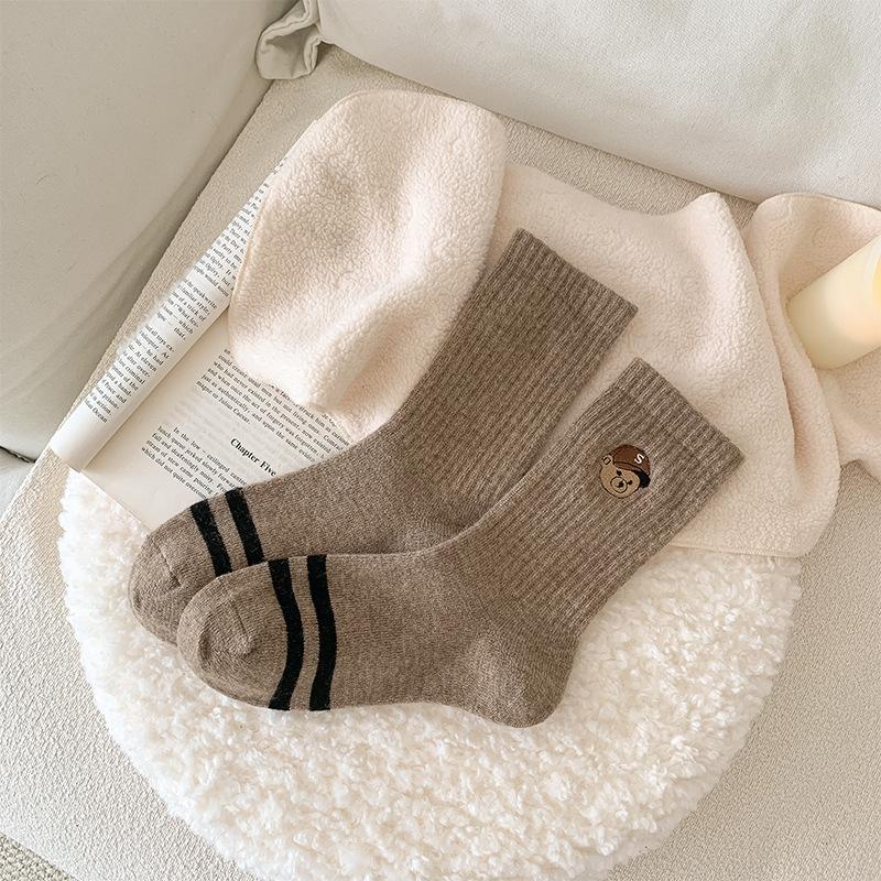 New Bear Wool Socks Women'S Medium Tube Socks Cute Embroidery Thickened Thermal Socks Do Not Slide Wool Socks