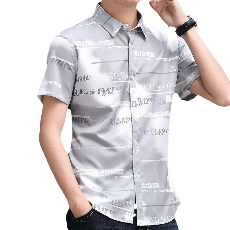 Ny tynn del av sommerskjorten is silke kortermet herre trend av uformell allsidig halvermet strykefri skjorte