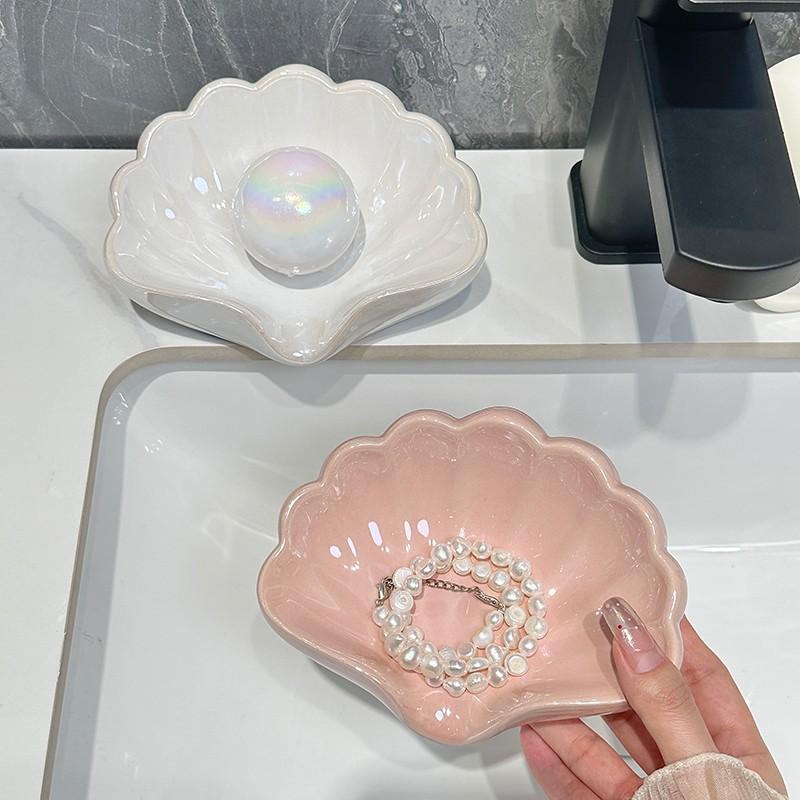 Creative Modern Shell Soap Box Soap Box Simple Soap Dish Holder for Household Use Toilet and Restroom Drainage Storage