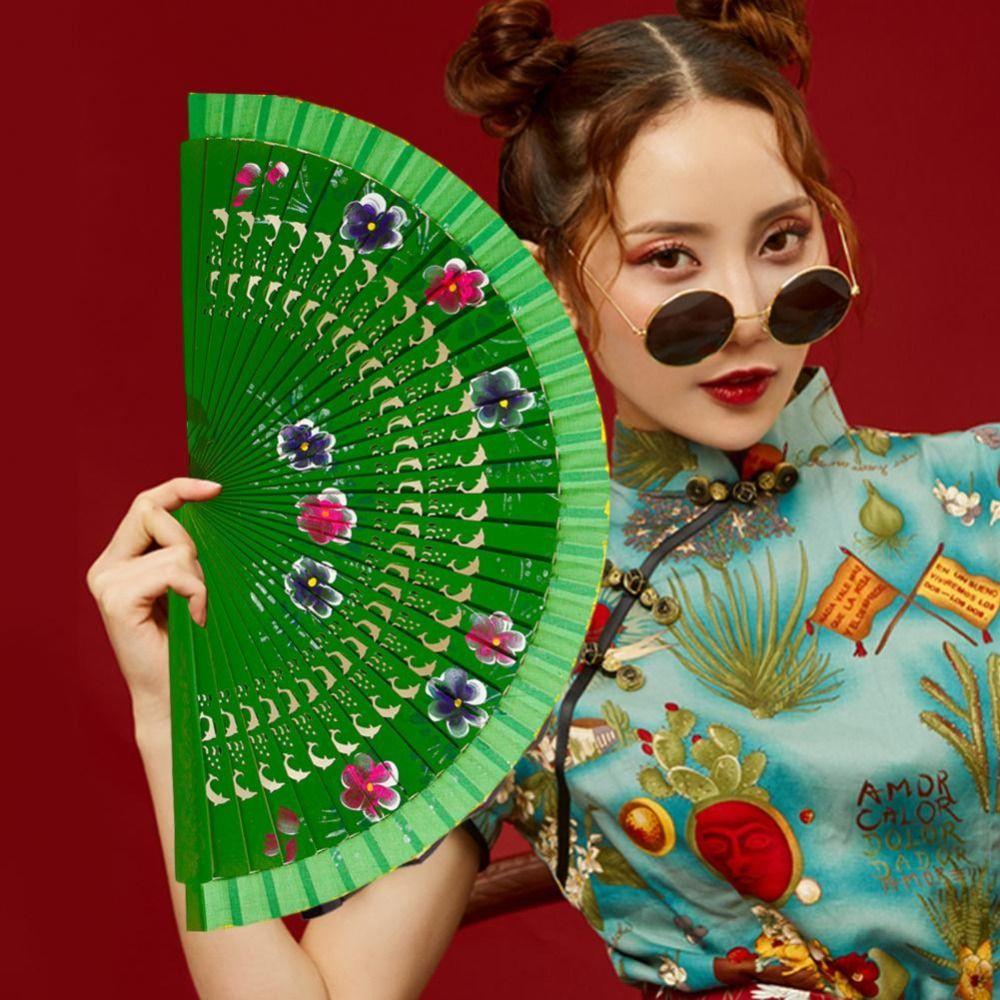 Wooden Manual Classical Wedding Favors Dance Dance Fan Decoration Crafts Folding Fan Party Supplies