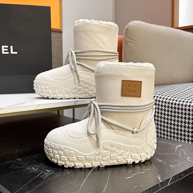 New chubby cute smiley snow boots thick-soled waterproof and non-slip padded snow boots for women