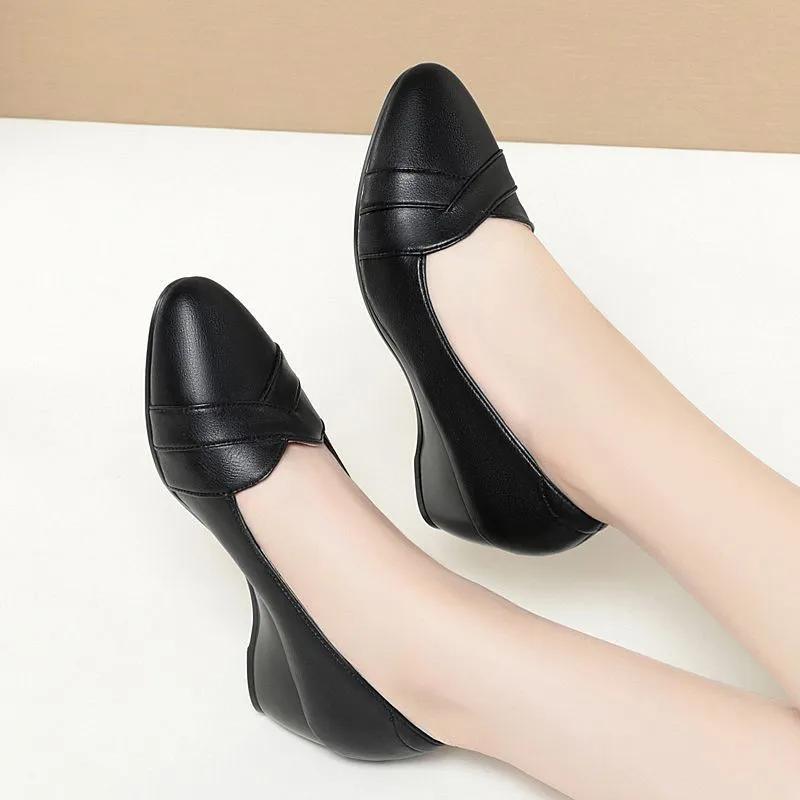Women Classic Light Weight Comfort Spring & Summer Square Heel Office Pumps Lady European Stylish Elegant Beautiful Shoes G1144
