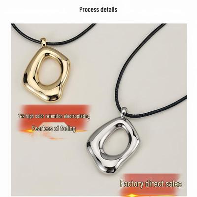 שרשראות ותליונים – שרשראות ותליונים