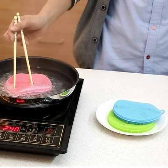 Round Silicone Dishwashing Brush and Heat-Resistant Cleaning Pad for Fruits & Vegetables