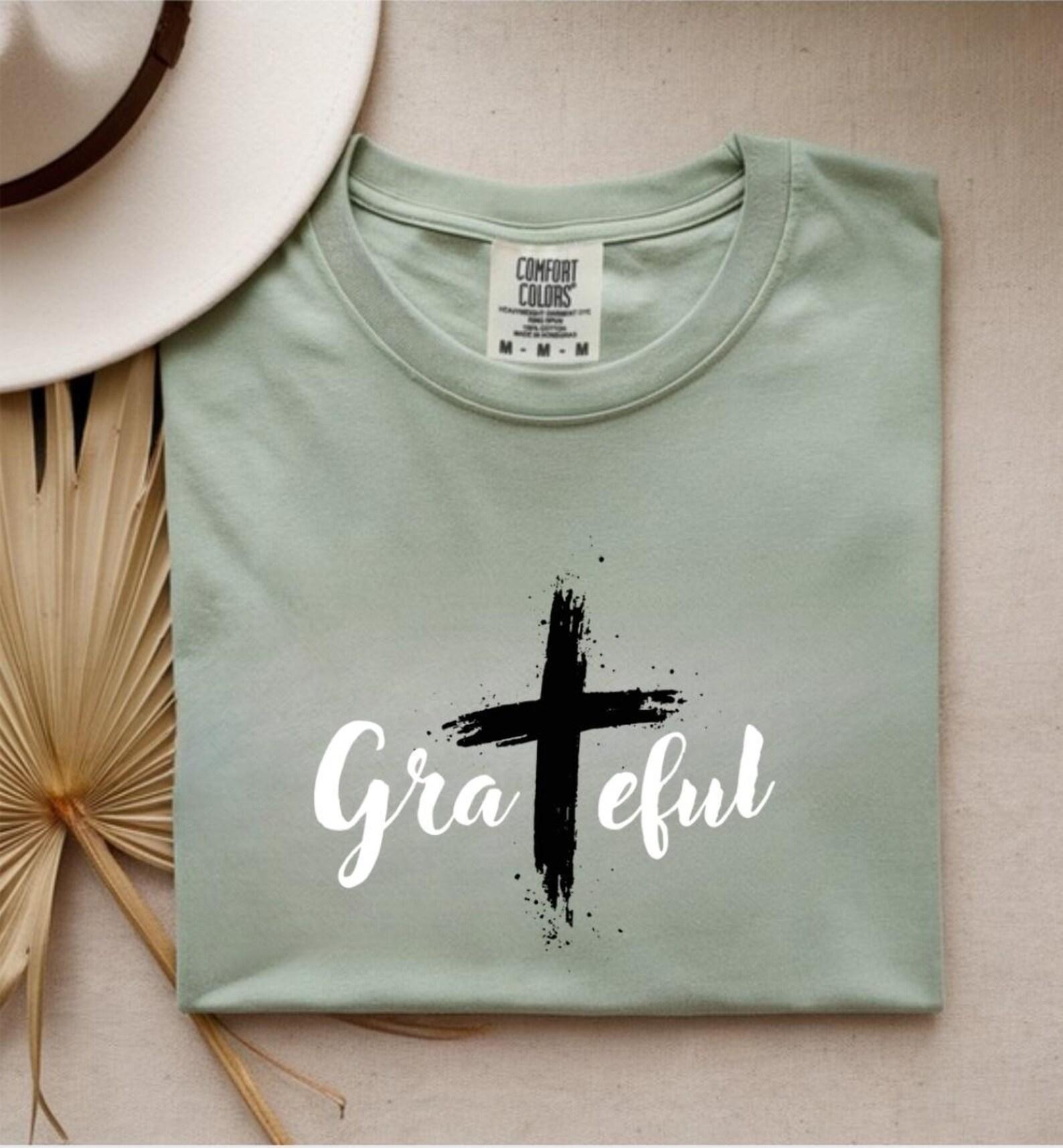 Grateful Cross T-Shirt, Christian Faith Graphic Tee, Minimalist Religious Shirt, Unisex Inspirational T Shirt S