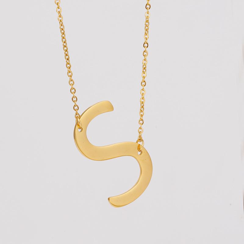 18K Gold Stainless Steel Alphabet Necklace—Women's Titanium Steel 26-Letter Pendant