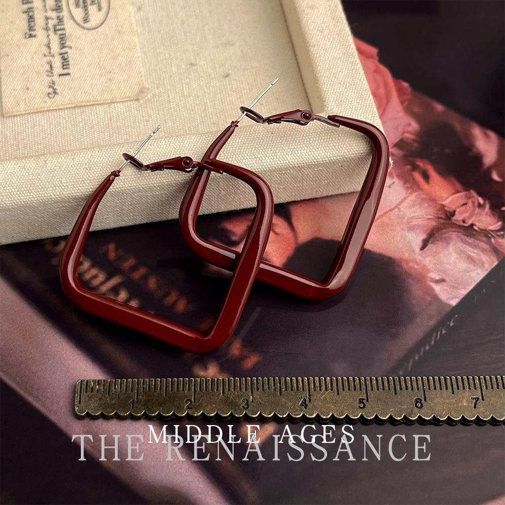 Средневековые бордовые серьги в литературном и ретро стиле, геометрические квадратные застежки для сережек, серьги в гонконгском стиле с индивидуальным дизайном.