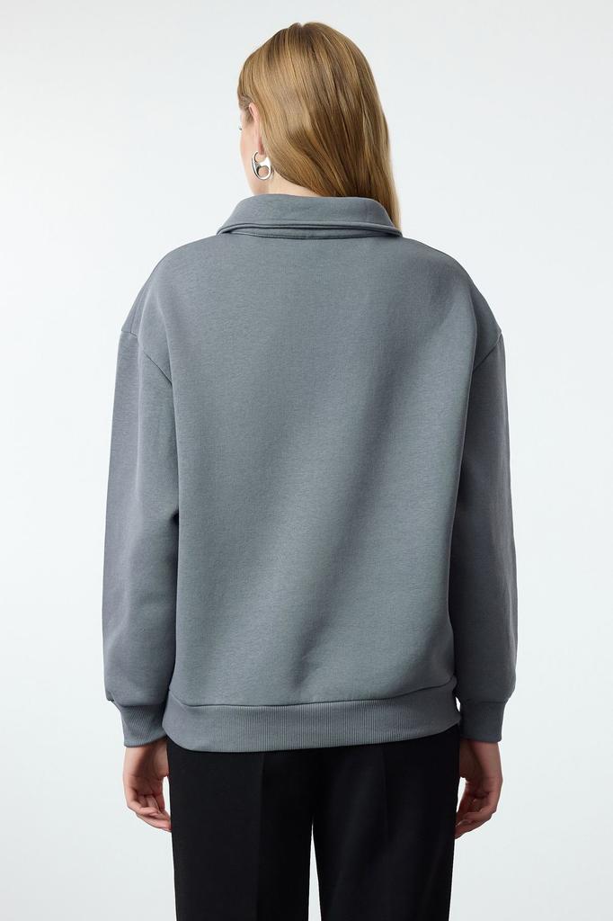 Women's Fashionable Stylish Sweatshirt Emerald Green Shirt Collar Embroidered Regular Fit Thick Inside Fleece Knitted Sweatshirt