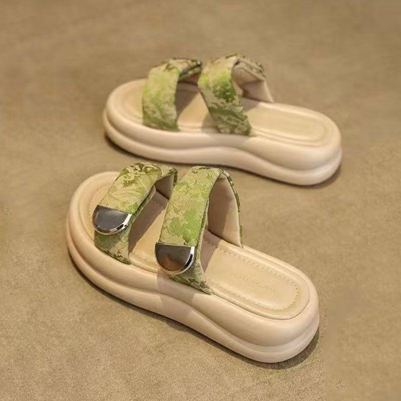 

Slippers women s summer wear new high-end fashion with skirt platform beach sandals one-word sandals 40 зелёный