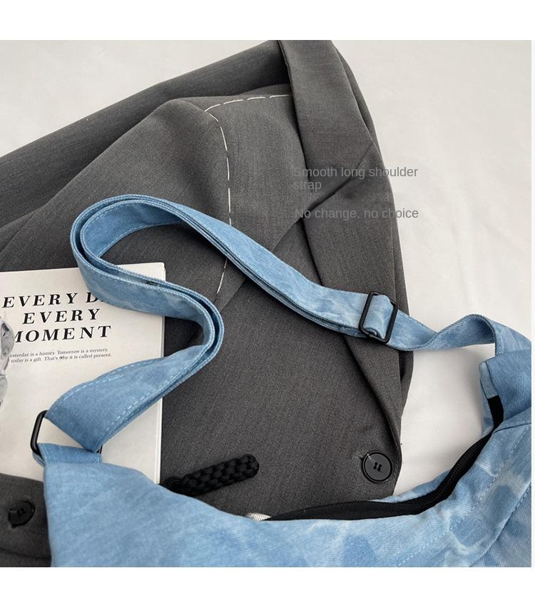 Damska torba na ramię typu Hobo na co dzień