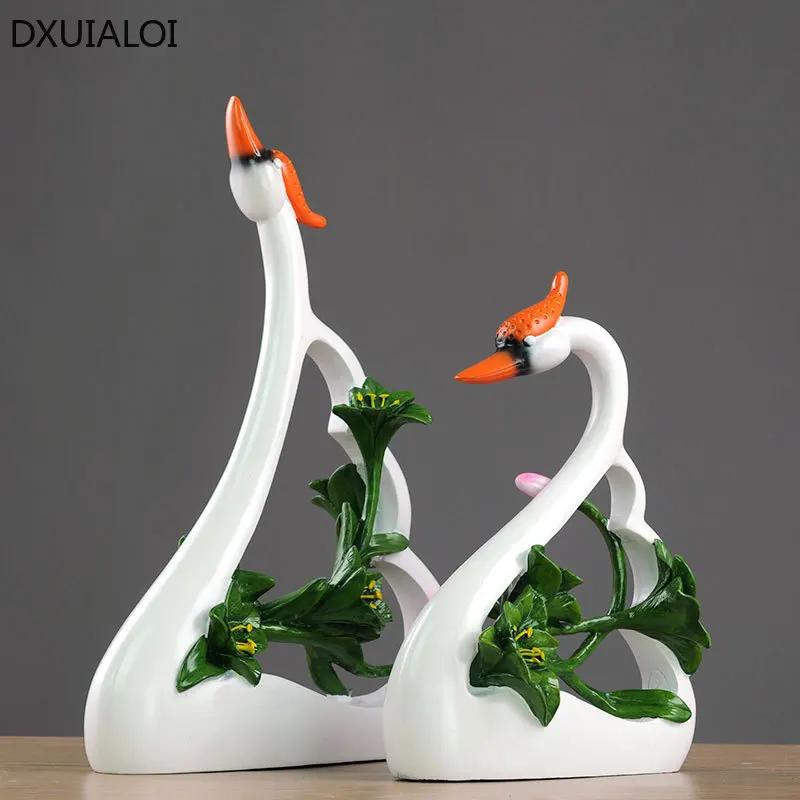 Home decoration accessories Resin crafts Couple Swan Desktop Decoration Wedding gift  Resin animal ornaments