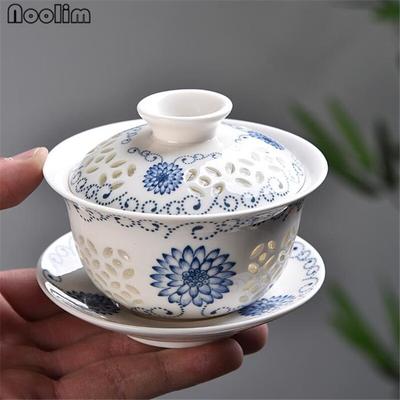 Blaue und weiße hohle Teetassen aus Porzellan, Keramik-Kung-Fu-Gaiwan-Büro-Teeschale mit Deckel, 160 ml