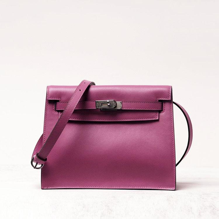 Hochwertiger Rucksack aus Evercolor-Rindsleder mit halber Wachslinie und Dutt-Oberschicht und einer Schulter