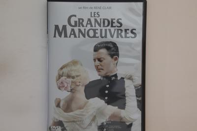 DVD DVD - Les Grandes MANOEUVERES KKDS376 KINOKUNIYA SHOT Japan Filme & DVD Gebraucht