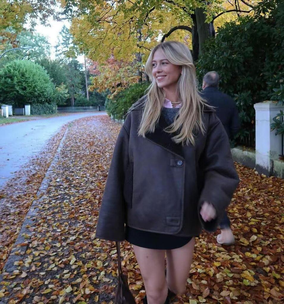 European and American Style Women's Lambswool Shearling Coat with Turn-down Collar