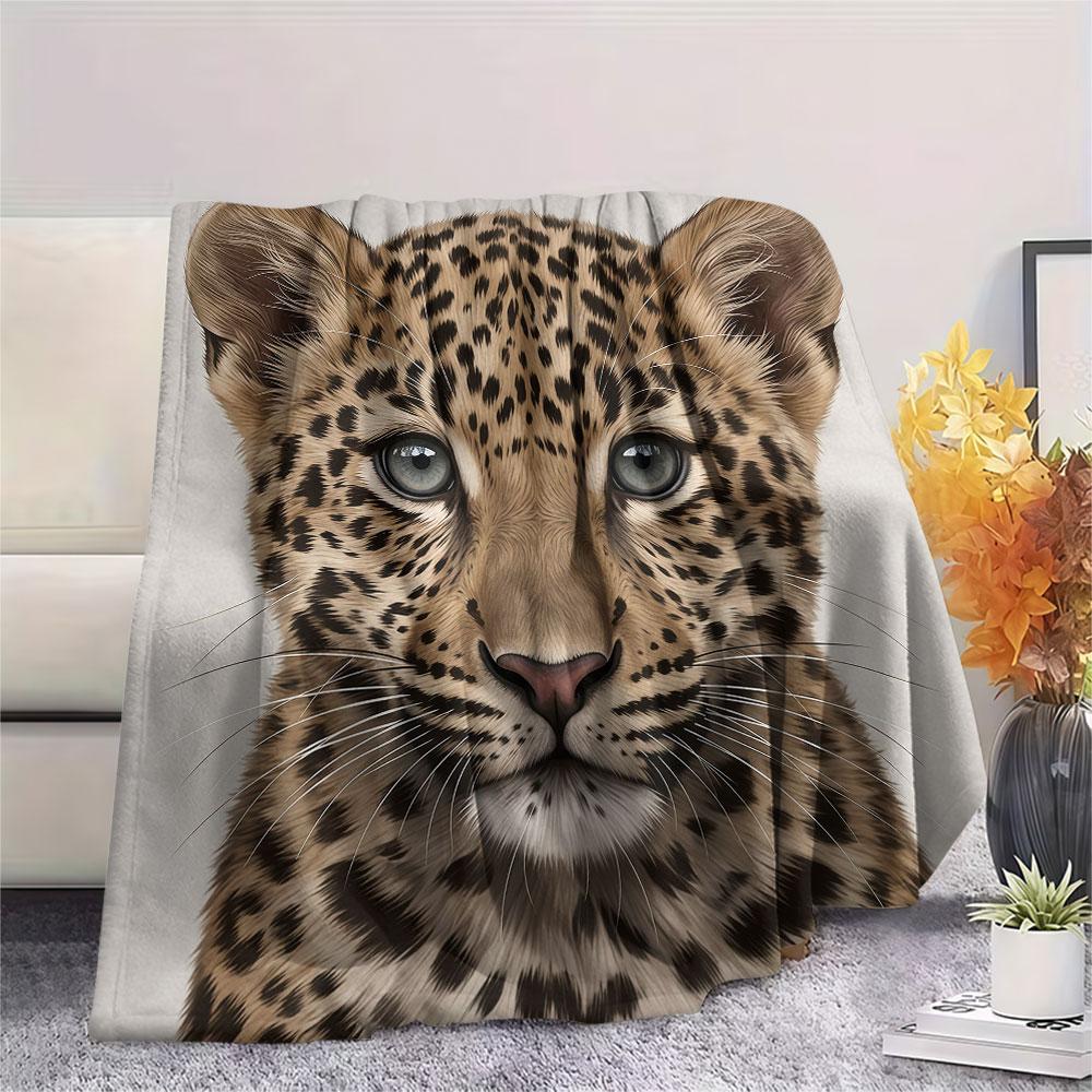 1PC Leopard Cub CloseUp Graphic Print Flannel Blanket High quality All Seasons for Lunch Break Warmth and Comfort Gifts Halloween Gifts