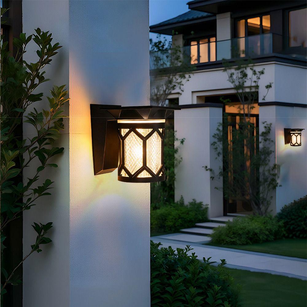 IP54 Rating Solar Wall Lights Waterproof Intelligent Wall Sconce Decorative LED Solar Lamp Patio