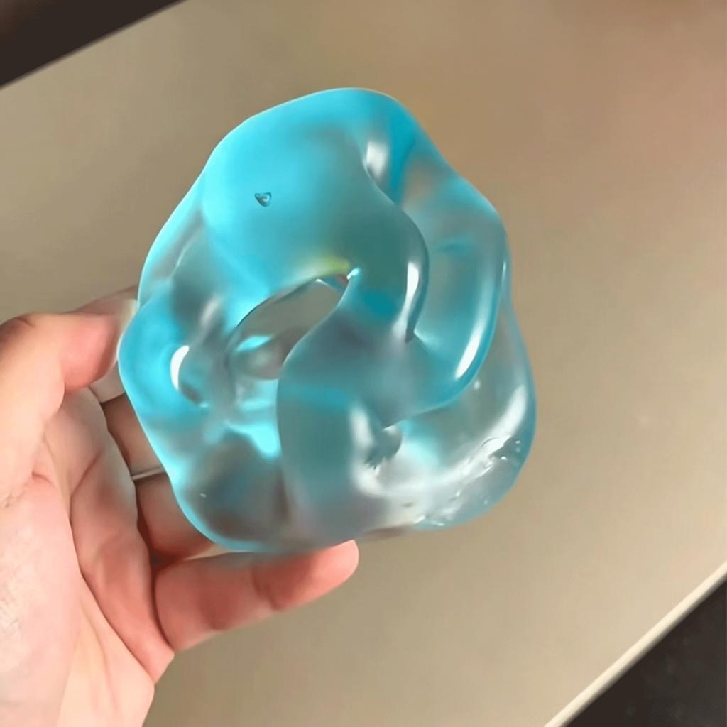 Bola Squishy de Maltose Azul Brinquedo Sensorial Anti-Estresse e Ansiedade Fidget Toy Macio de Rebote Lento Brinquedo de Apertar para Alívio do Estresse para Adultos