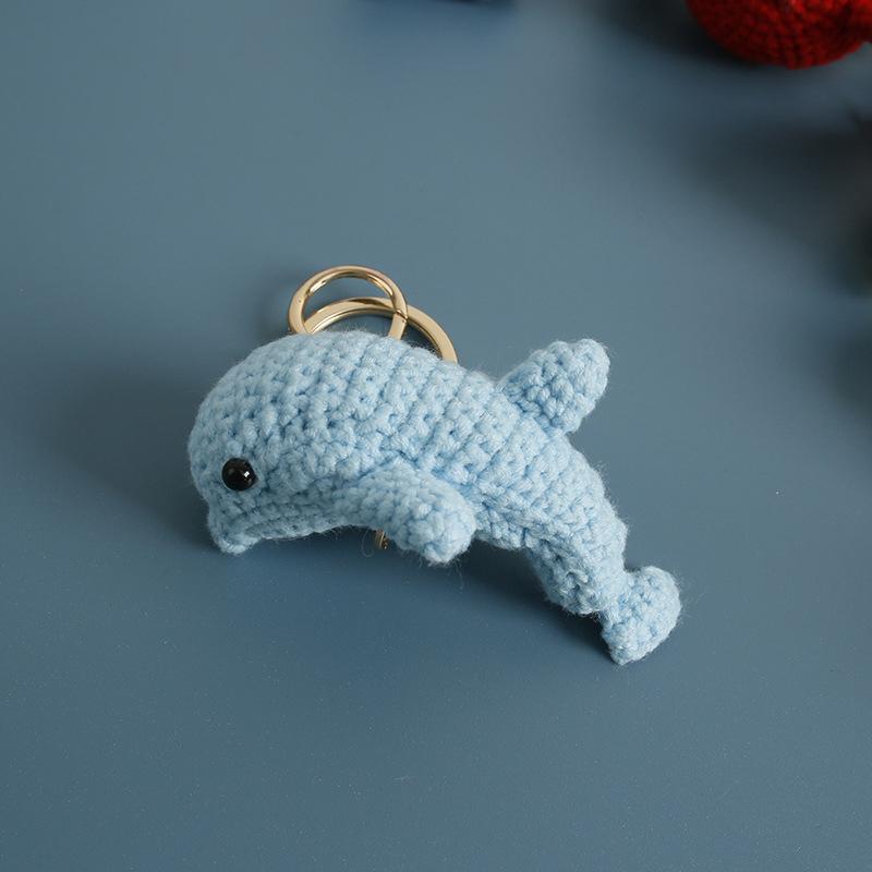 Niedlicher Ozean-Serie Häkel-Schlüsselanhänger Handgemacht Gestrickter Tropenfisch-Schlüsselanhänger Kreativer Häkel-Haifisch-Puppe-Schlüsselanhänger