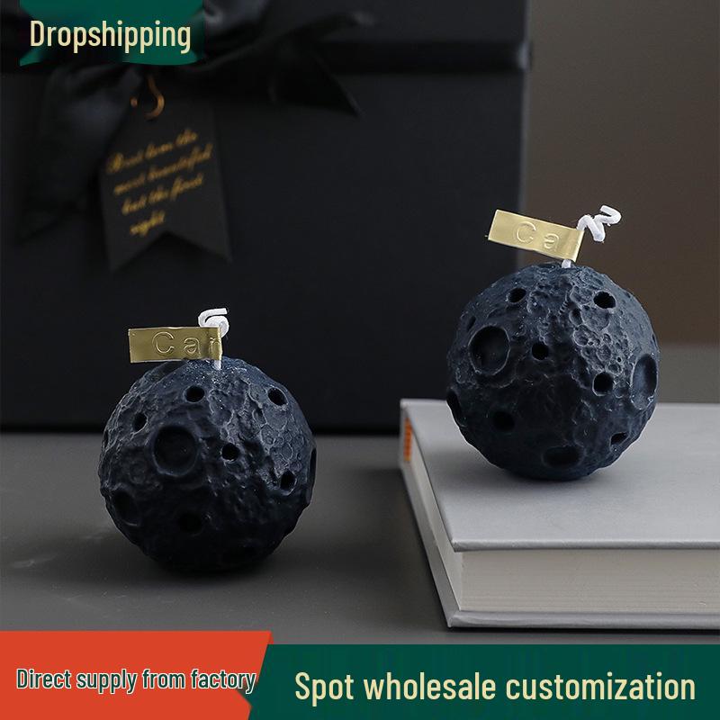 Moon Aromatherapy Scented Candle: Creative Handmade Spherical Ornament and Souvenir