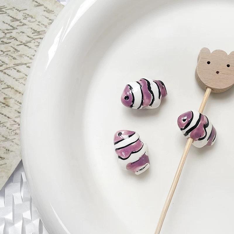 1Pc Stripe Painted Cute Small Fish Beads Charms Ceramic Spacer Loose Beads For Jewelry Making Diy Bracelet Accessories