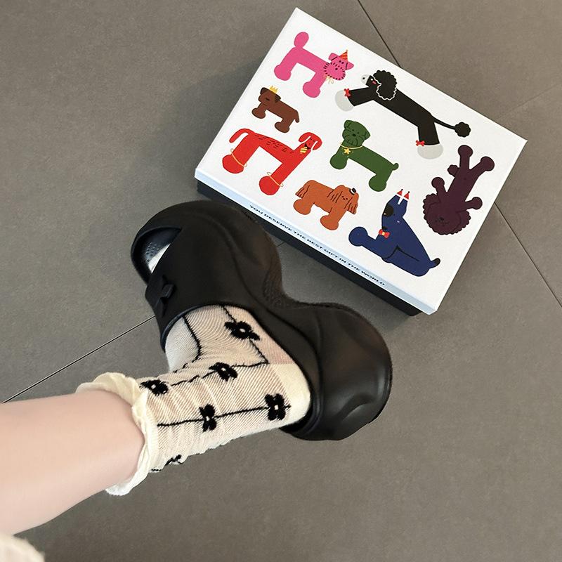 [BRSO] Casual Thick-soled Heightening Sandals Women's New Summer Wear Cross Flower Beach Cool Slippers Tide