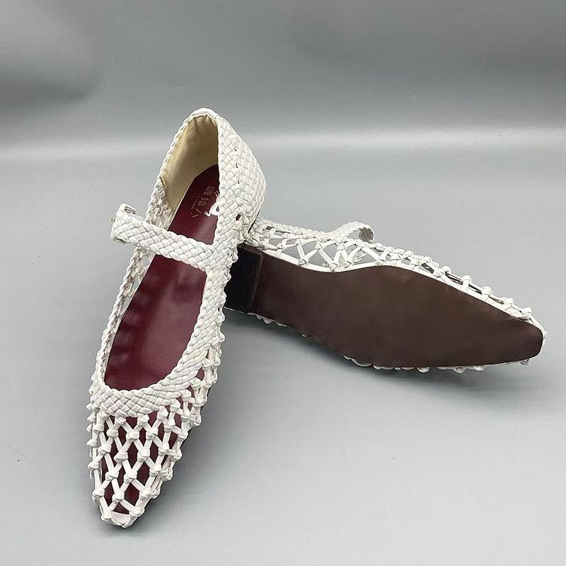 Fashion Fashion Hollow Mesh Flat Sandals Women Retro Pointed Toe Buckle Brand Designer Shoes Comfortable Breathable Commuter Casual Shoe