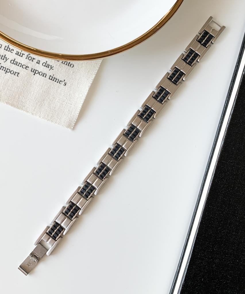Sabona London 353 Executive Rubber Stainless Steel Magnet Bracelet