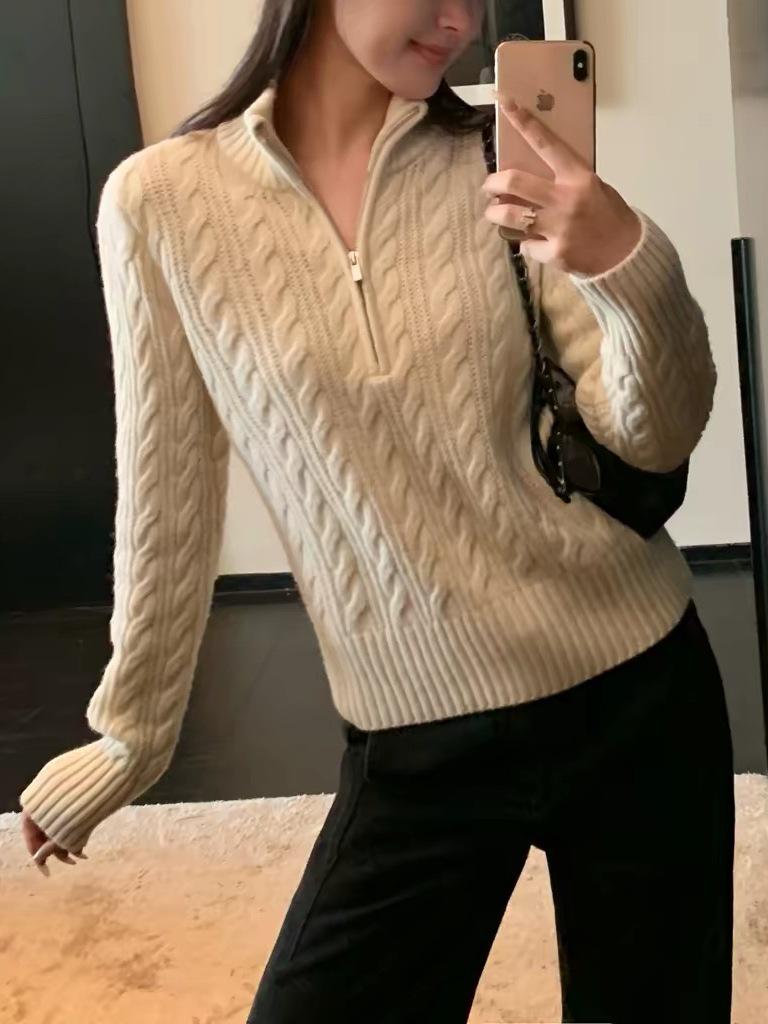 Elegant Heritage | Women's Heavyweight Half-Zip Cable Knit Sweater 2026FW