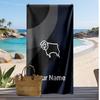 Toalla de Playa Personalizada Estampada Derby County Logo de Fútbol Apoyo Nombre Personalizado Texto Toalla Absorbente Para Deporte Viaje Regalo Especial