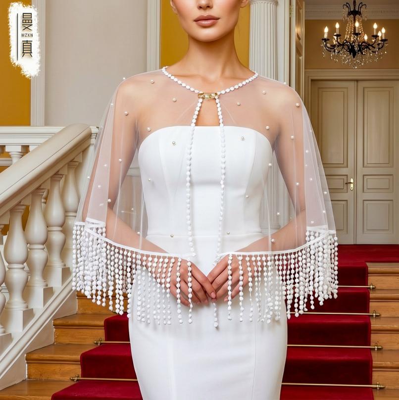 Mantello Nuziale in Tulle con Frange di Perle, Stola Corta Trasparente da Matrimonio con Chiusura Frontale a Perla, Coprispalle Perlate per Abito da Sposa Sirena Senza Spalline, Servizio Fotografico