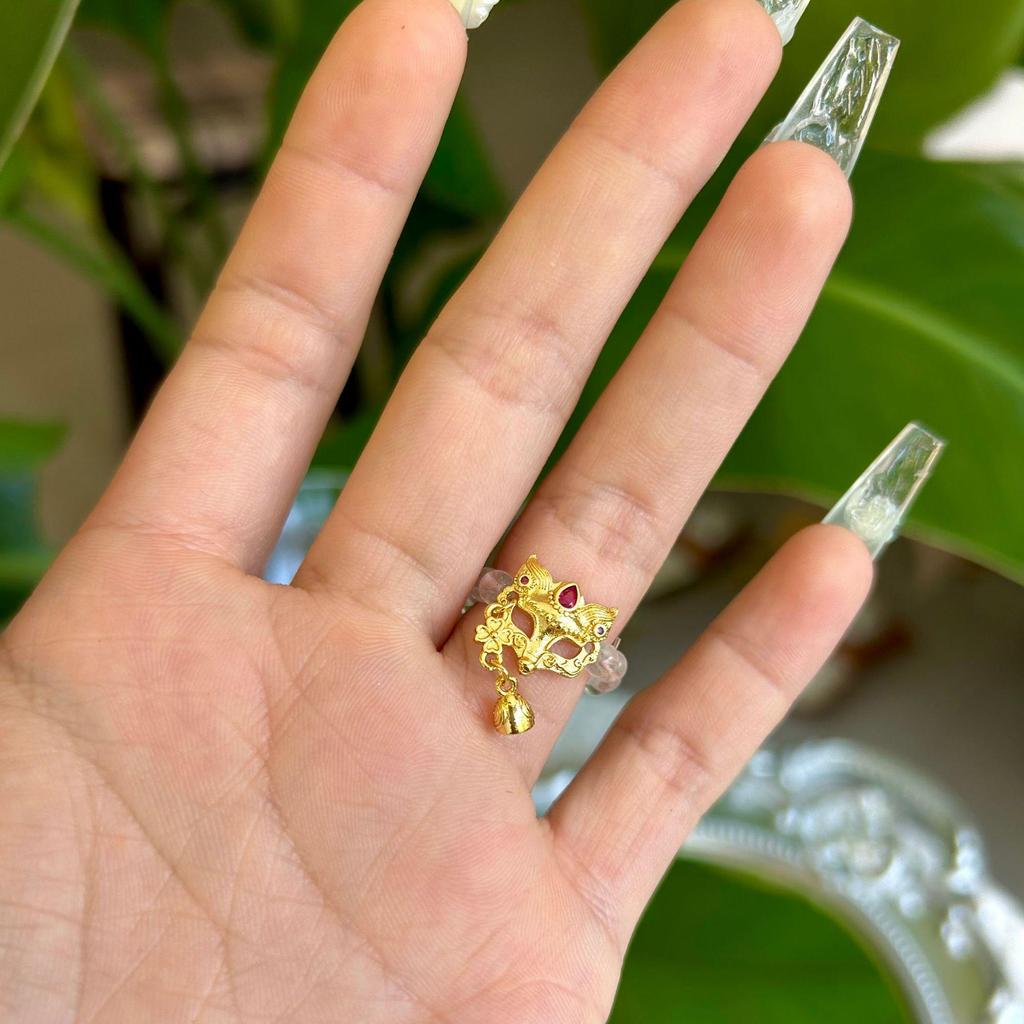 Elegant Sand Gold Fox Mask Ring with 4mm White Crystal and Tassel