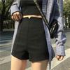 Gonne e pantaloni da donna – Pantaloncini