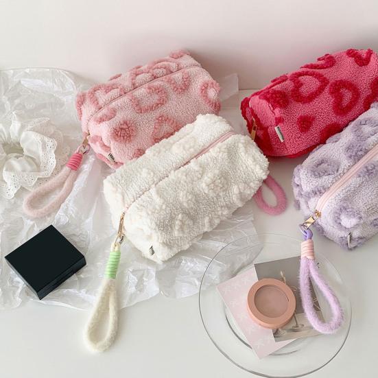 Plyschhjärta Sminkväska 3D Luddiga Hjärtan Sminkpåse Söt Fluffig Sminkorganisatör Necessär för Kvinnor Flickor