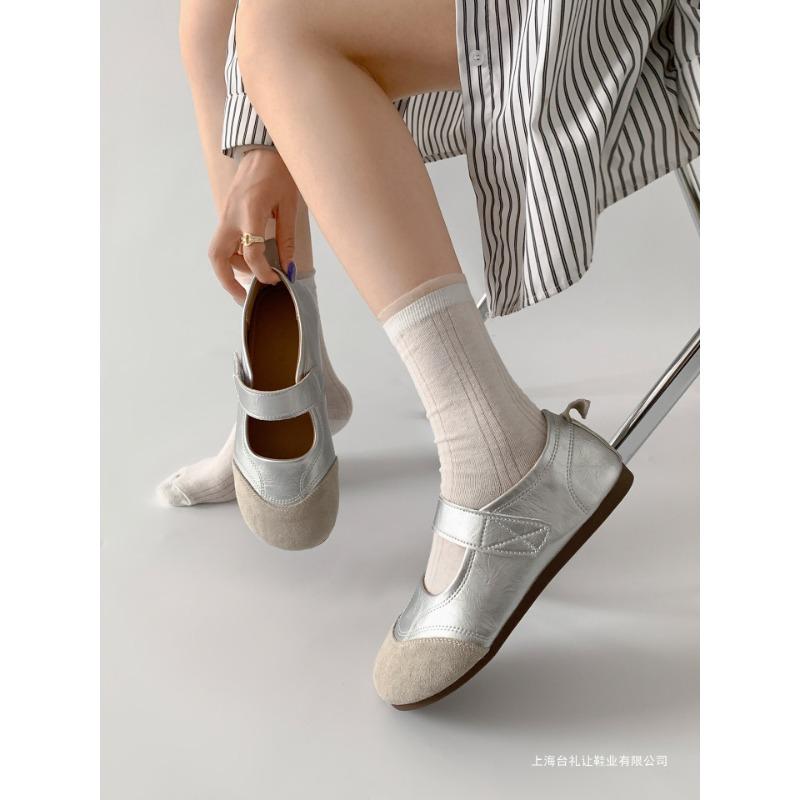 Retro Flat Bottom Shallow Mouth Single Shoes Women's New Autumn with Skirt Soft Sole Mary Jane Shoes Little White Shoes Women