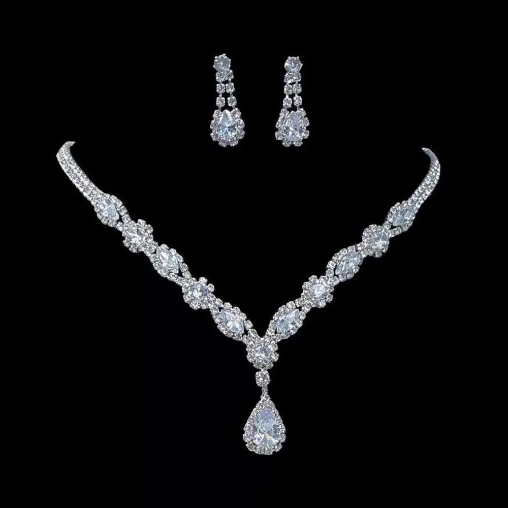 3 Pcs New Shiny Rhinestone Water Drop Shape Sparkling Bridal Jewelry Set Crystal Earring Set Gifts
