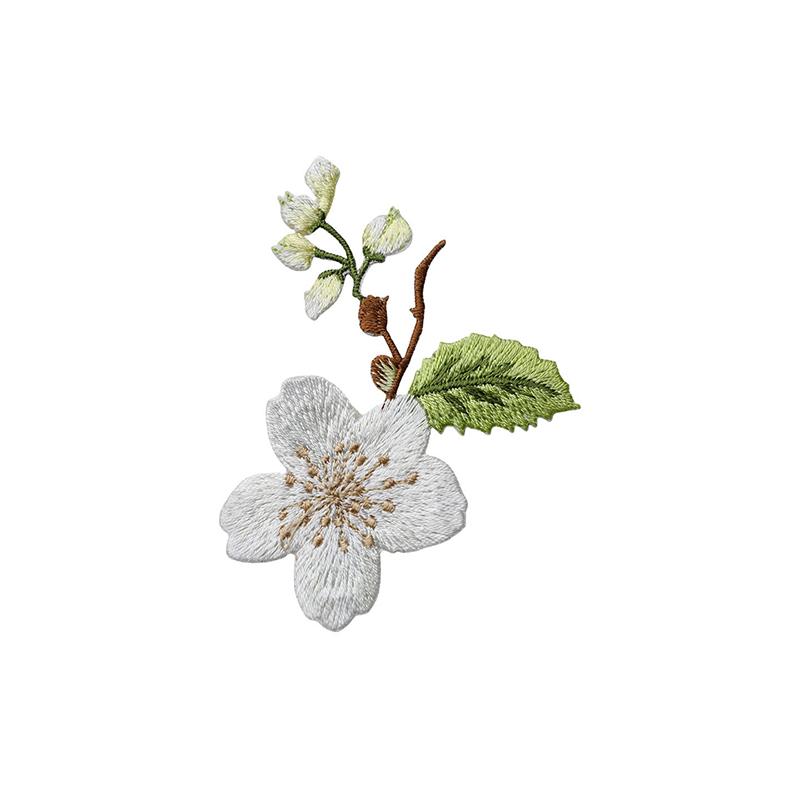 1Pcs Jacket Jeans Craft Accessories Flower Embroidery Patch Iron On Elegant Patches For Clothes Bags DIY Embroidered Stickers