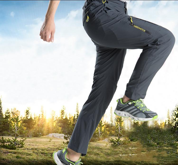 

Літні туристичні штани. Чоловічі водонепроникні штани. Штани на блискавці. Легкі штани для риболовлі S чорний