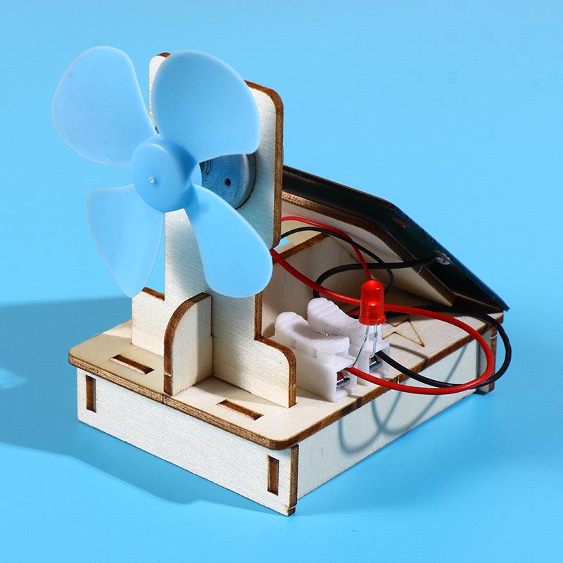 DIY Solar-Powered Electric Fan Kit for Primary School Students 14x20 cm