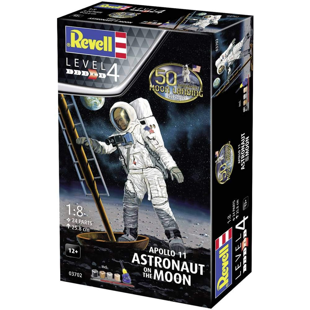

1/8 Apollo 11 Moon Landing Astronaut Plastic Model