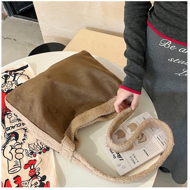 Retro Lambswool Spliced Shoulder Bag - Autumn/Winter Fashionable and Versatile